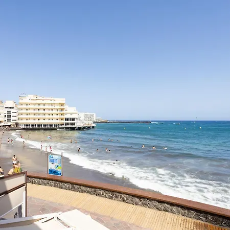 Spectacular Beachfront Loft-style Casa Corina Ii