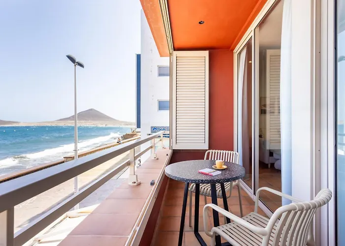 Spectacular Beachfront Loft-style Casa Corina Ii Apartamento