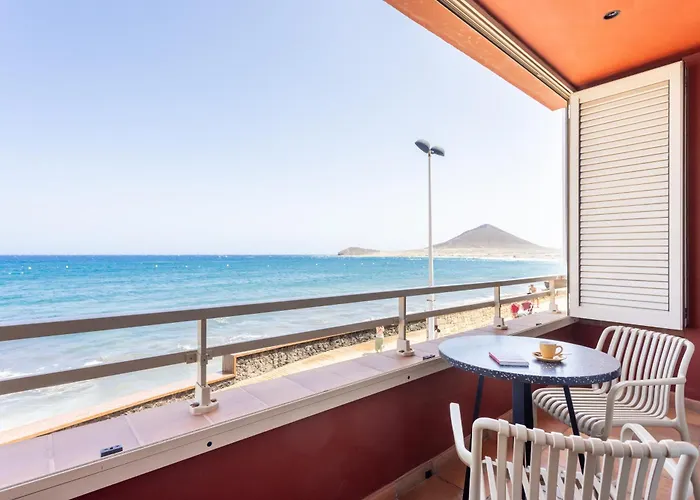 Spectacular Beachfront Loft-style Casa Corina Ii El Médano