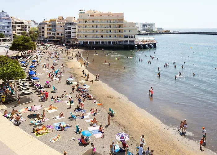 Spectacular Beachfront Loft-style Casa Corina Ii