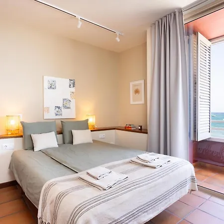 Appartement Spectacular Beachfront Loft-style Casa Corina Ii