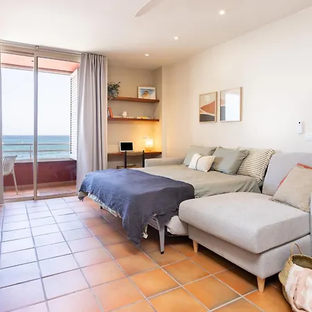 Appartement Spectacular Beachfront Loft-style Casa Corina Ii *