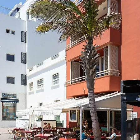 Spectacular Beachfront Loft-style Casa Corina Ii شقة *