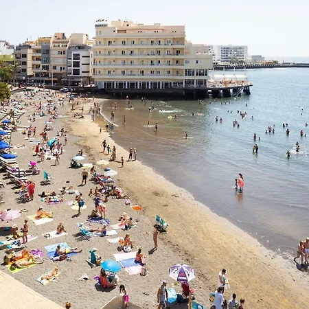 Spectacular Beachfront Loft-style Casa Corina Ii