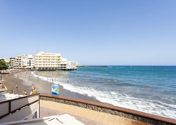 Spectacular Beachfront Loft-style Casa Corina Ii